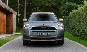 Mini Countryman thế hệ mới ra mắt khách Việt