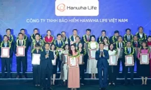 Hanwha Life tăng hạng trong 'Top 500 doanh nghiệp lớn nhất Việt Nam 2024'